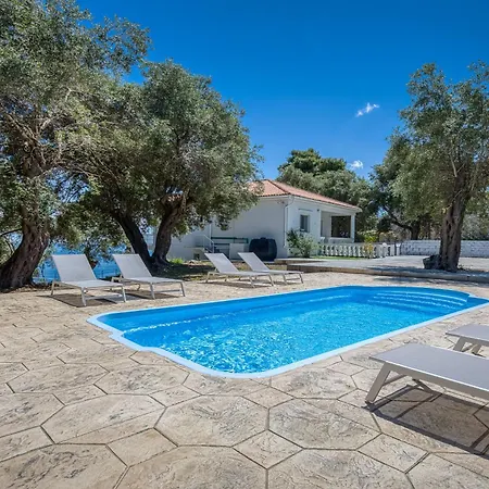Villa Ninemia Seaview By Estia Perama (Corfu)