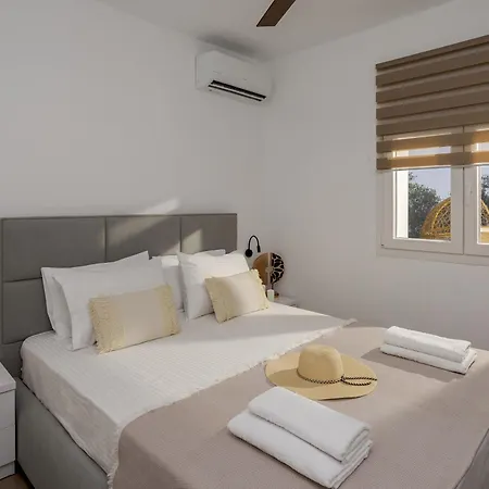 Βίλα Ninemia Seaview By Estia Πέραμα