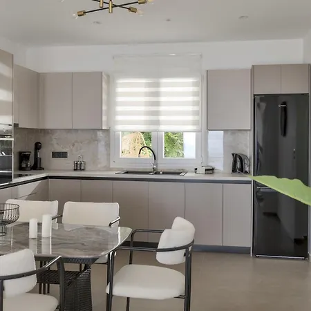 Ninemia Seaview By Estia * Perama (Corfu)