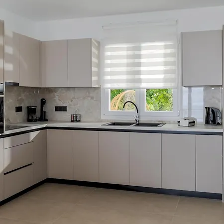 Ninemia Seaview By Estia Πέραμα