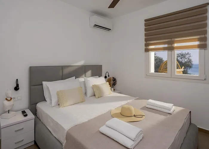 Vila Ninemia Seaview By Estia Perama (Corfu)