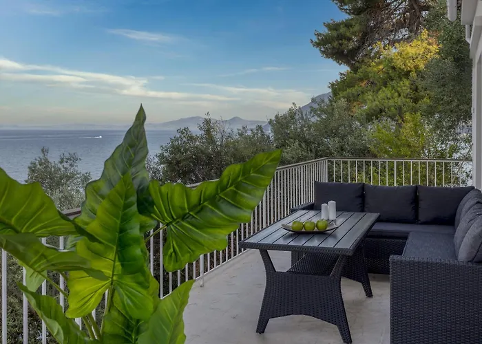Ninemia Seaview By Estia Vila *