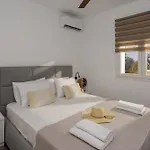 Villa Ninemia Seaview By Estia Perama (Corfu)