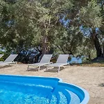 Ninemia Seaview By Estia Villa